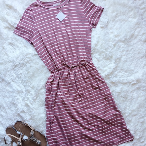 SOLD! REBORN J Reb & J Modest Midi Dress Mauve - Picture 2 of 8
